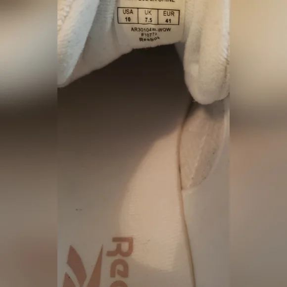 EUC white & rose gold/blush tone Reebok court W (sz 10) - Picture 4 of 8